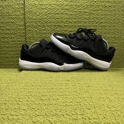 Jordan 11 Space Jams Size 9M