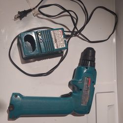 Makita 6095D 9.6V Cordless Drill Driver 3/8"


