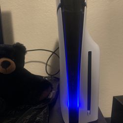 🎮 PS5 Disc Edition – Like New + Controller & Cords – $450 OBO ⚡