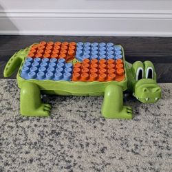 Roo Crew Crocodile Block Activity Station, 29 Pieces