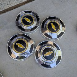 Chevy C10 / Square Body Dog Dish Hubcaps 