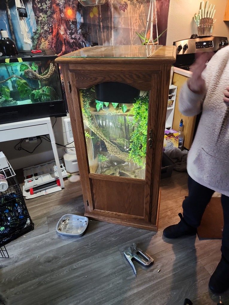 Wooden Reptile Cage for Sale in Federal Way, WA OfferUp