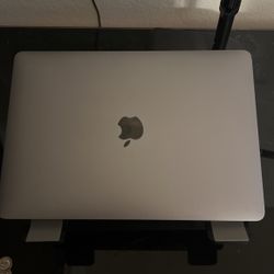 MacBook Pro 13-inch M1