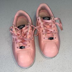 Nike Cortez - Valentine’s Day Edition 7Y