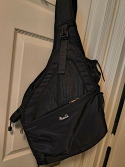 Pet carrier bag