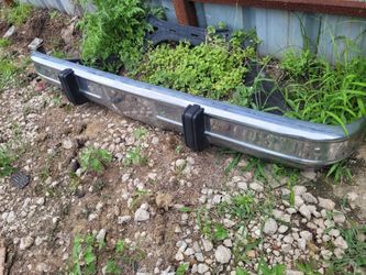 95 FRONT BUMPER CHEVY VAN READ THE DESCRIPTION LEE LA DESCRIPTION