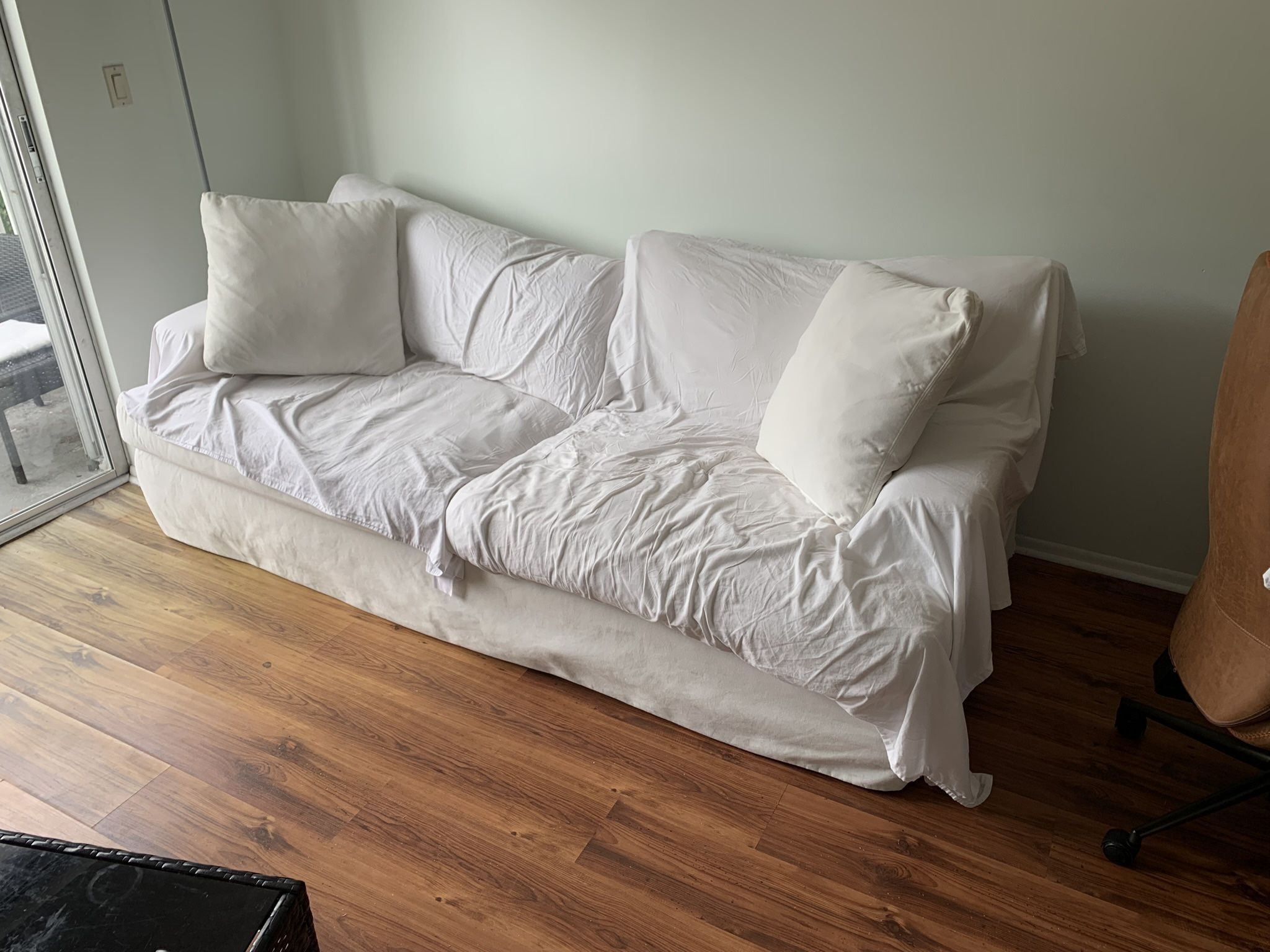 White Sofa With Washable Covers