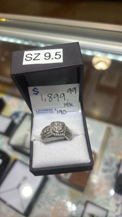14k woman’s ring