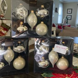 Christmas Decorations 10 Each