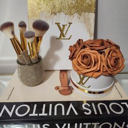 New Gold Glam Beauty Vanity Set!