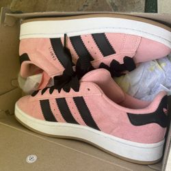 Brand New Adidas Campus Size Womens 9 7.5 Men 