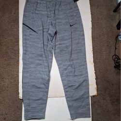 New Nike Therma Winterized Showtime Size L Jogger Pants Grey Black AQ4167-010