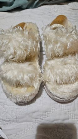UGG Women’s Fluff Sugar Slingback Sandals 1119999