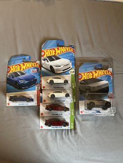 NEW 2024/2025 HOTWHEELS TESLA MODEL S & TESLA CYBER TRUCK, LoT of 6
