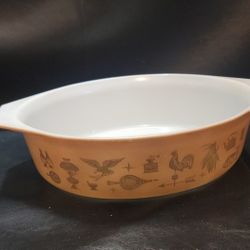 Vintage 1960s Pyrex 2.5 Qt. Oval Casserole Early Americana Brown Gold 045
