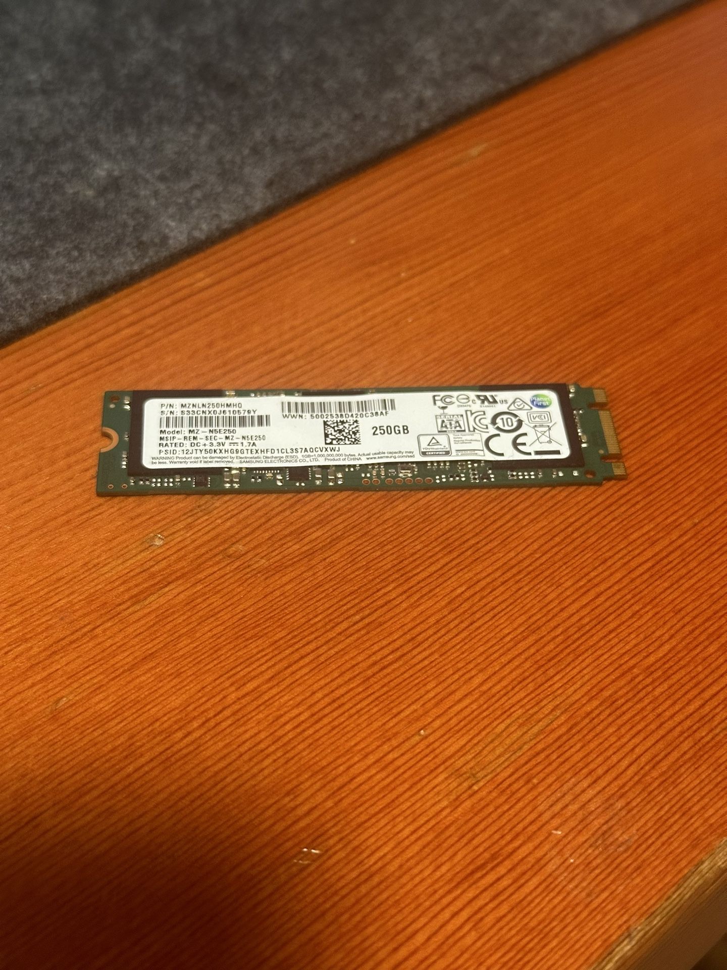 Samsung M.2 SSD 850 EVO 250gb