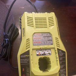 RYOBI CHARGER 
