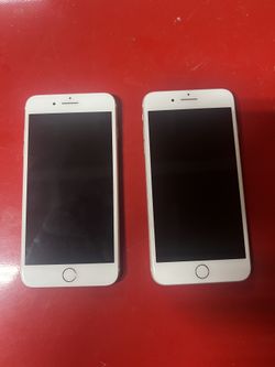 2 unlocked Iphone 7 plus 32g Like new