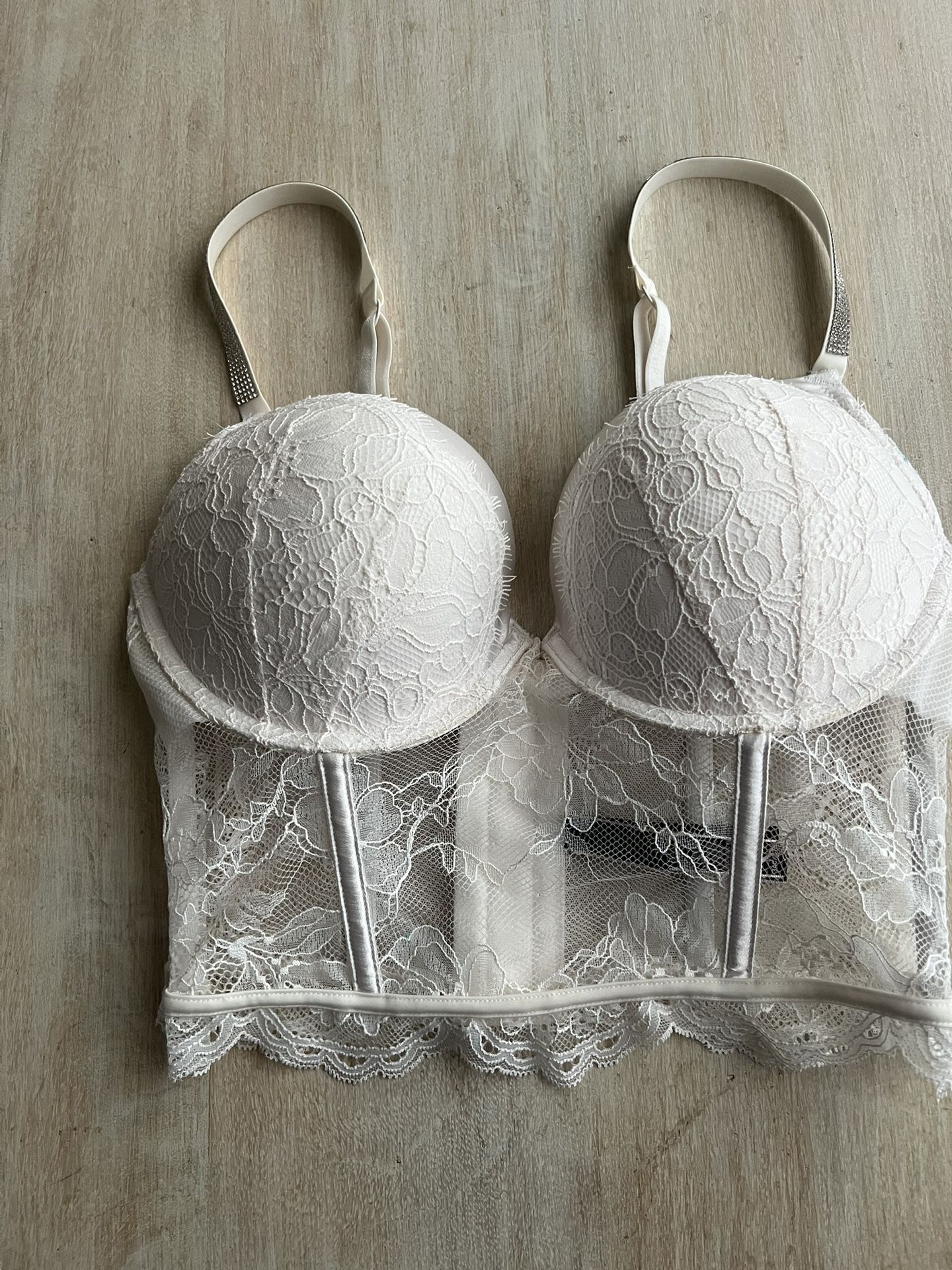 Victoria Secret White Lace Long Line Bra Sz 34C Worn Once 