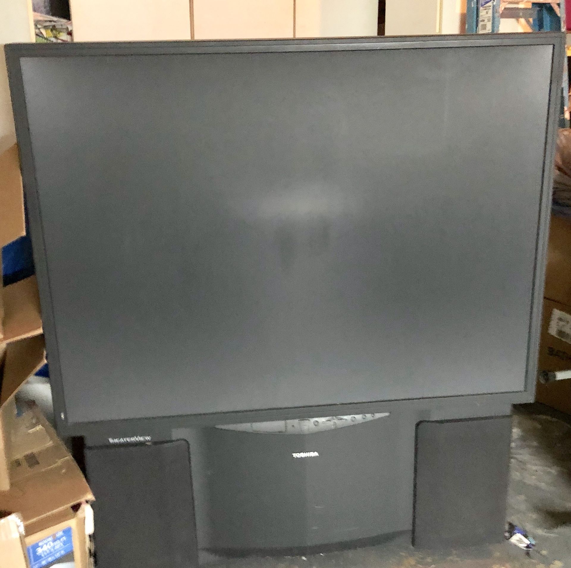 Toshiba Cinema Series 55HX70 55" rear projection TV