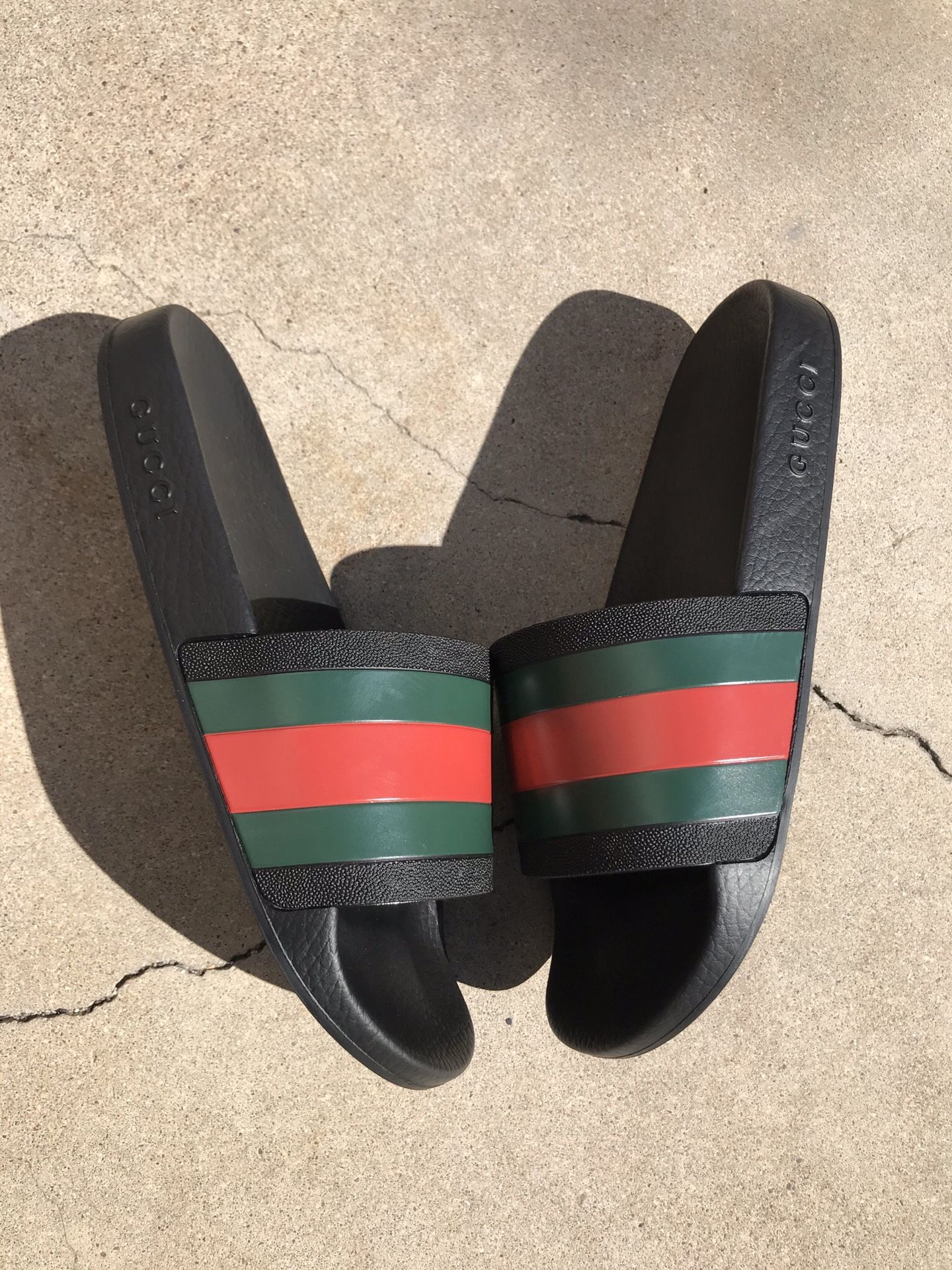 Gucci Pursuit ‘72 Rubber Slides Flip Flops Size 8G 9 US