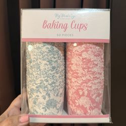 Shabby chic baking cups
