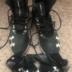 Underarmor Football Cleats & Gloves!