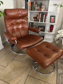 Vintage 1971 Mid Century Ekornes Stressless Caramel Leather Recliner and Ottoman