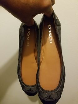 New sz8 coach flats pls if up i hve it