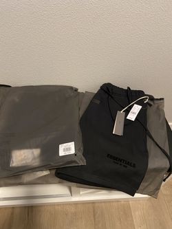 Essential Shorts-Size Small