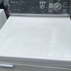 Magic Chef 20 Lb Capacity Old school Dryer 