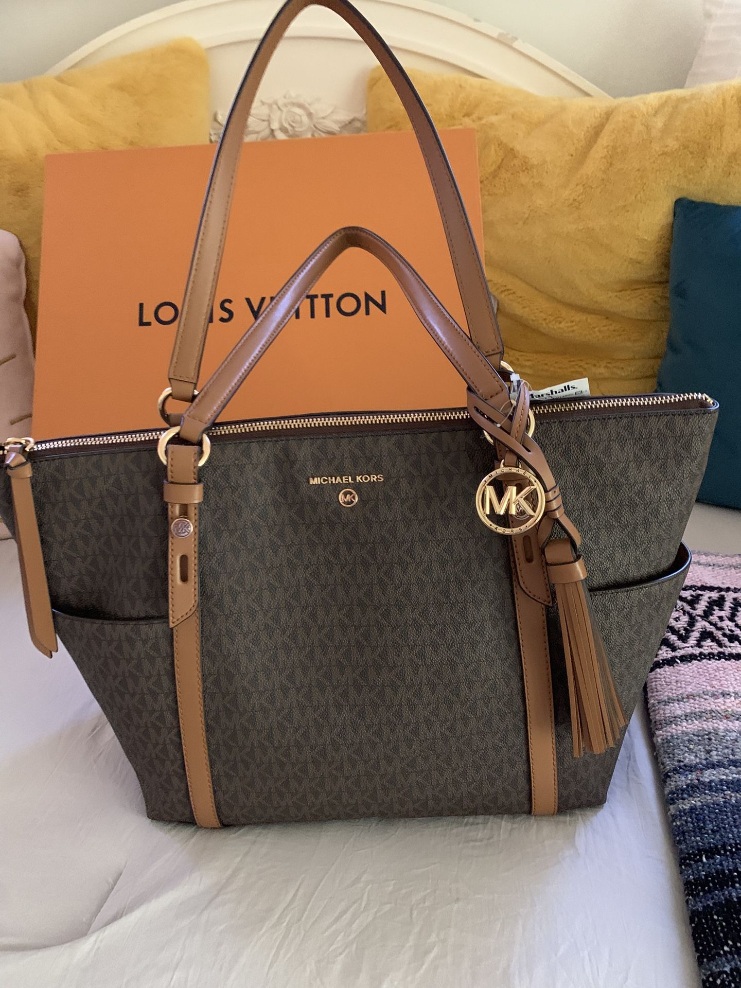 Michael Kors Purse/Bag