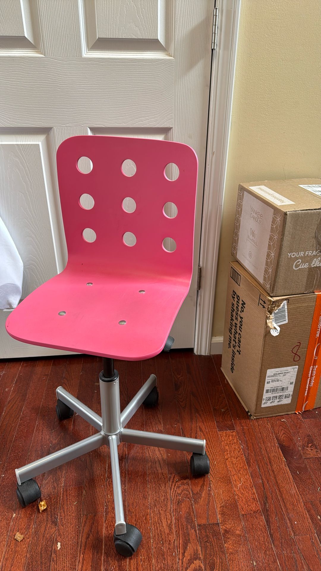 Pink Kids Desk Chair