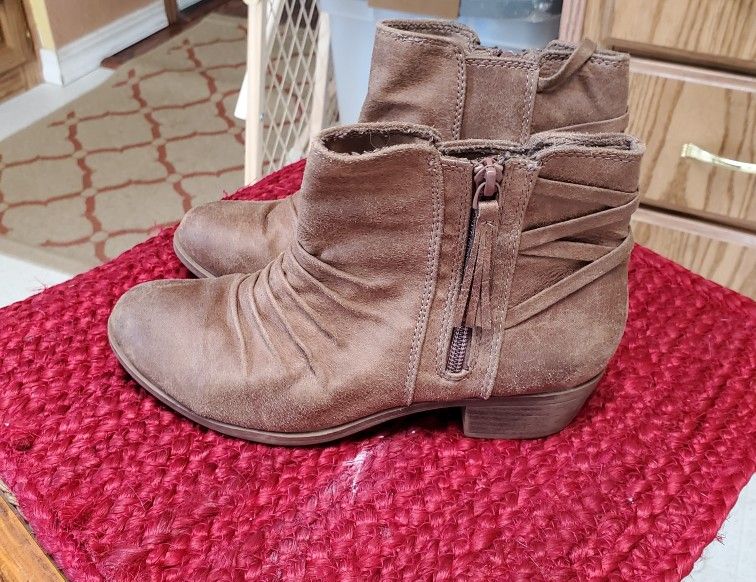 Brown Ankle Boots Size 6.5 By Seychelles 
