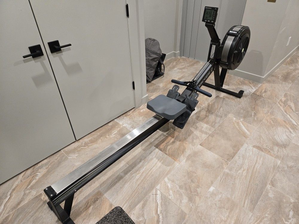 Concept 2 Model D PM5 52k Meters/4 Hours!! 
