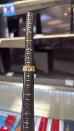 Ladies ring