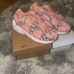 Hot Step Air Terra / Nocta (Drake Brand)