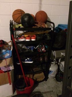 Storage shelf