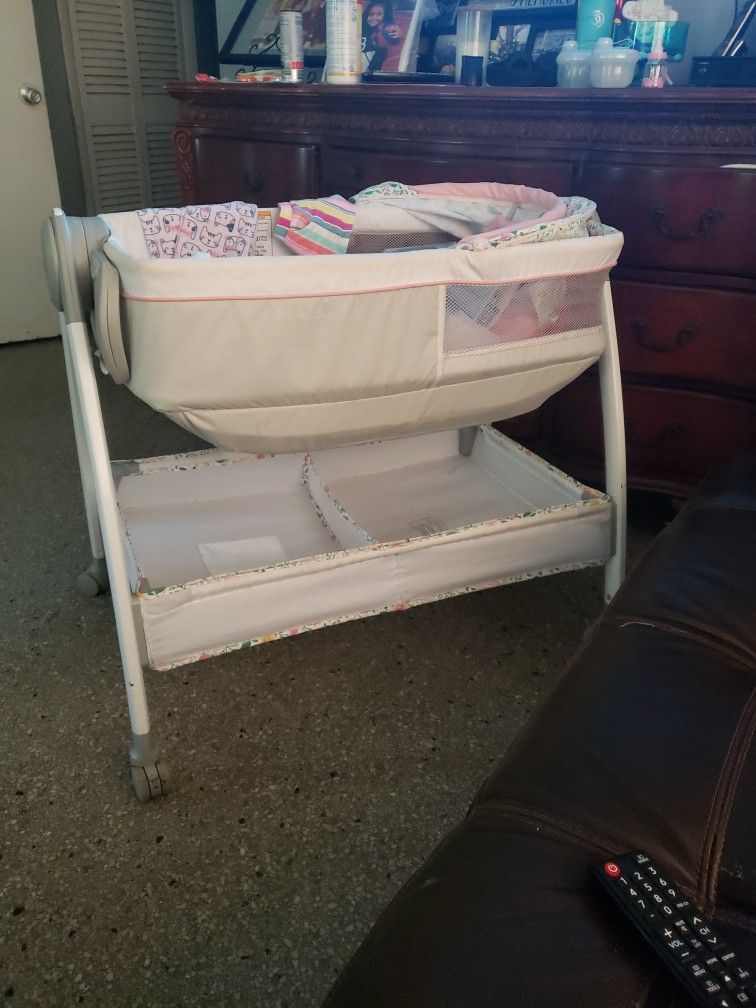 baby bassinet