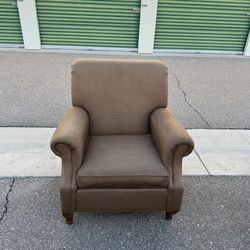 Beautiful Brown Ethan Allen sofa chair + Free Delivery