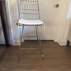 Set Of 4 Gold Metal Barstools With Cushion 