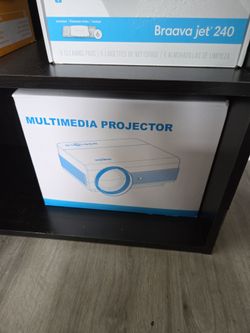 Multimedia projector