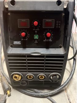 Power I-MIG 200 by Everlast