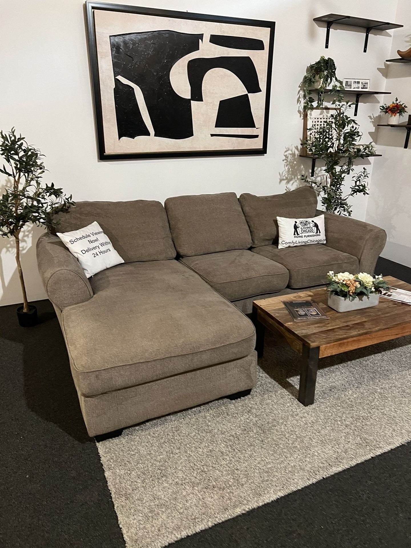 Sectional Couch - Can Deliver