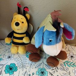 Disney Store Winnie the Pooh Eeyore With saddle Bag Stuffed Plush, Winnie The Pooh Dressed As A Bee