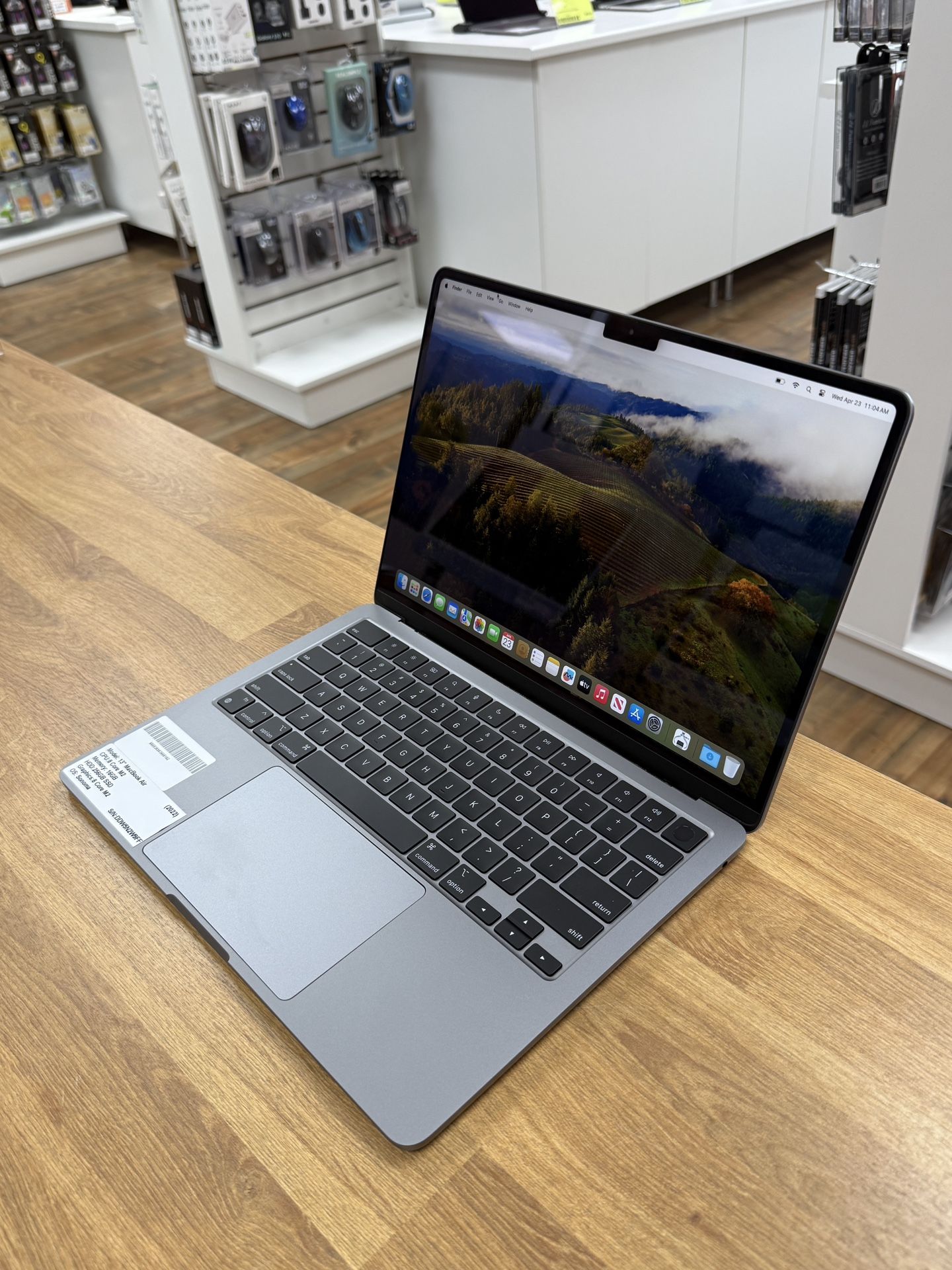 13 inch MacBook Air M2 8 Core CPU*256GB SSD*16GB RAM