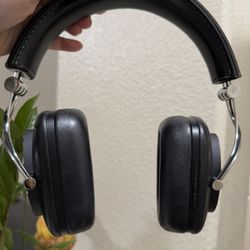 Bowers & Wilkins P7 Headphones 