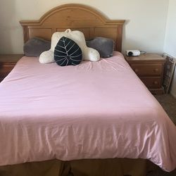 Vintage Teak Queen Bedroom Set 