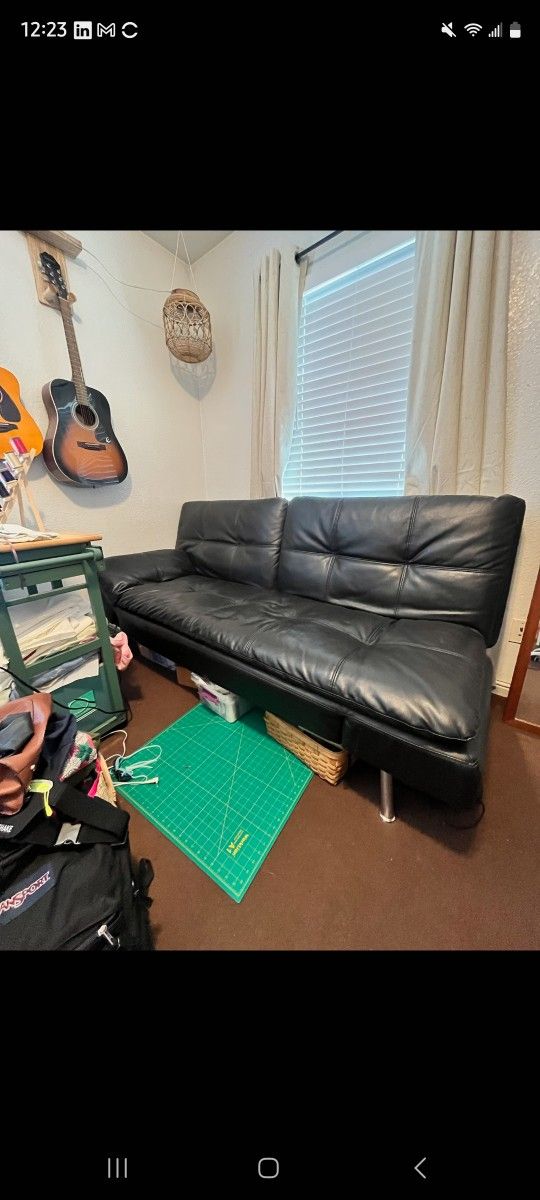 Couch/futon 