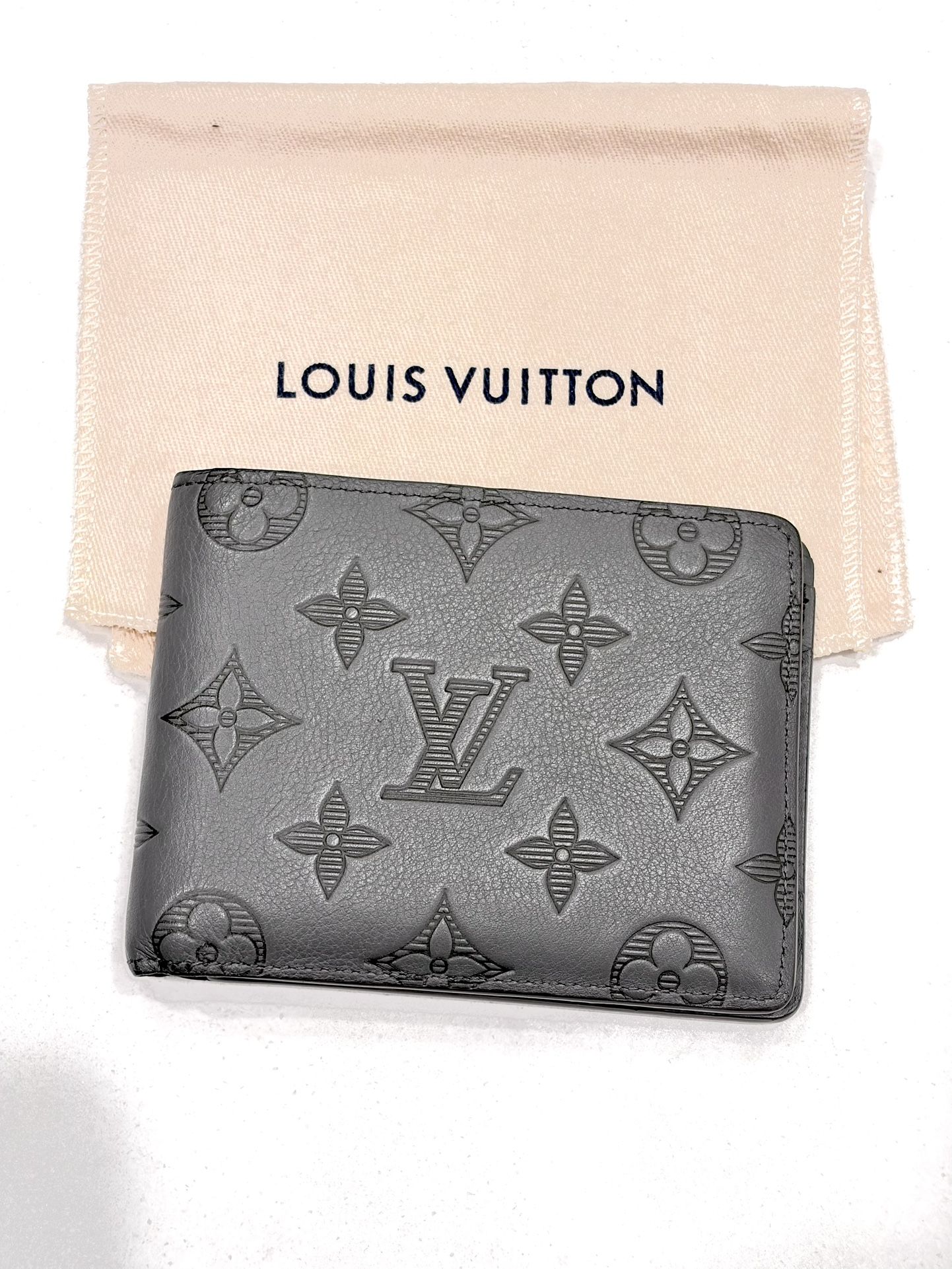 Louis Vuitton Men’s Multiple Wallet
